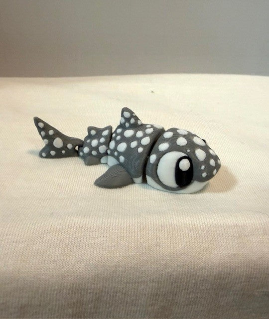 Cute Ocean Aquarium 3D Printed Display - Shark & Shipwreck Mini Diorama with Coral